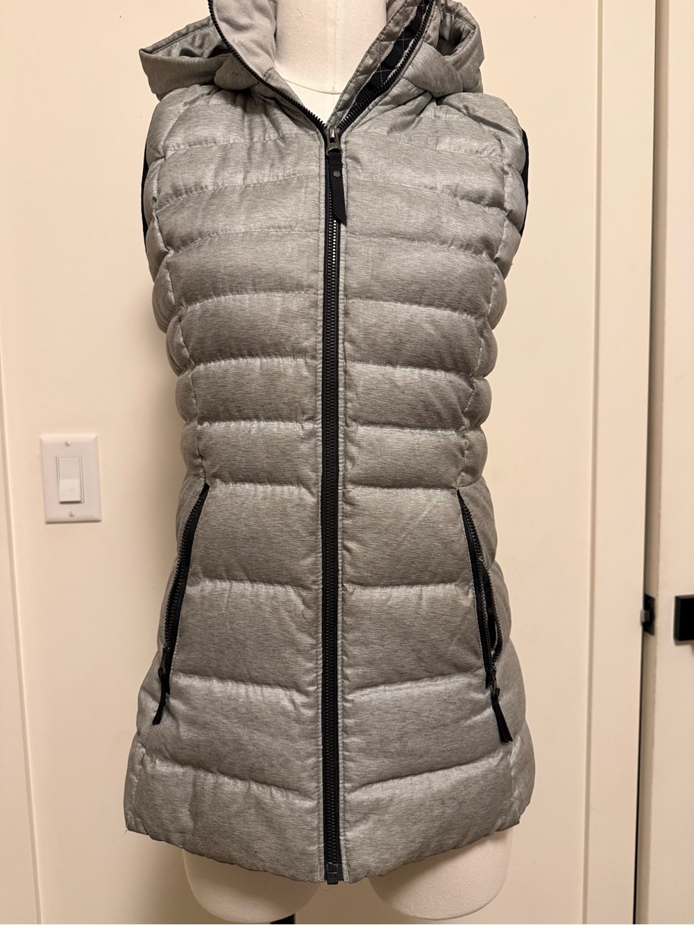 lululemon athletica Light Gray Quilted Hooded Puffer Vest
